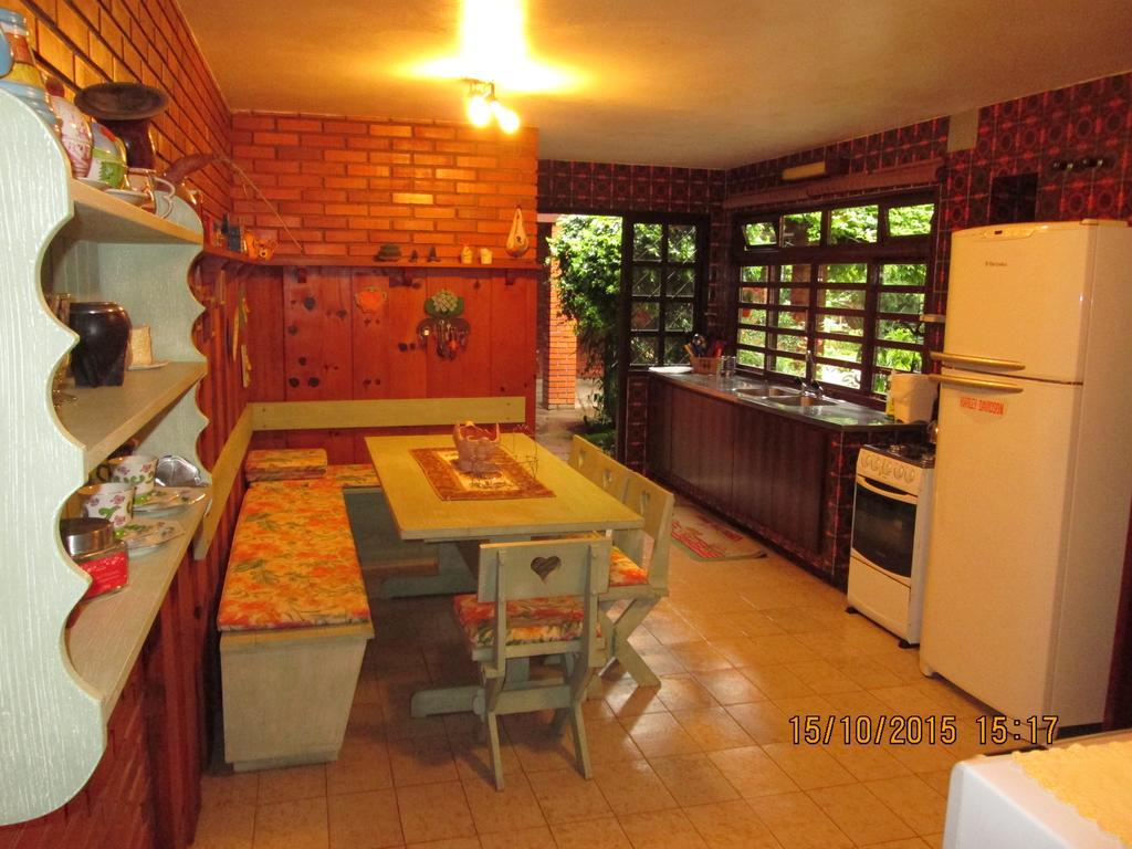 Casa Goldoni Gramado Quarto foto